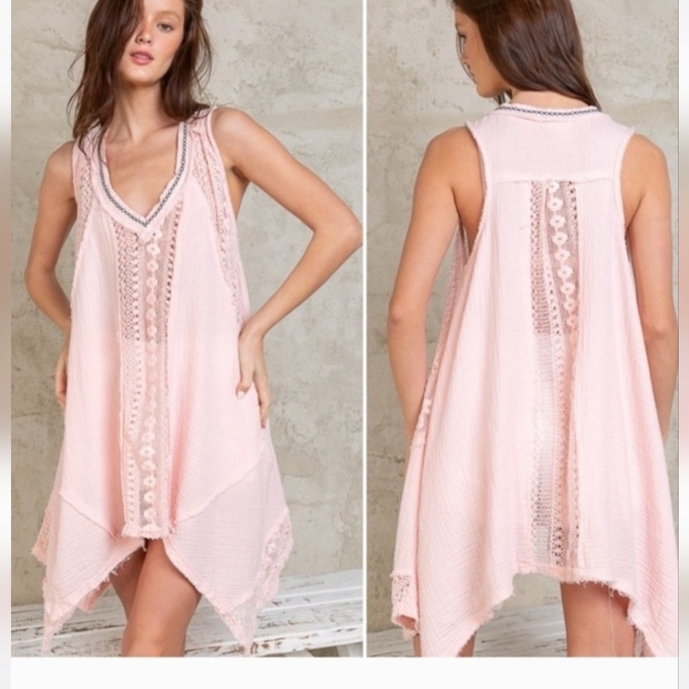 POL Boho Lace Gauze Tunic Tank Cottagecore Sharkbite Hem Pink Size Small